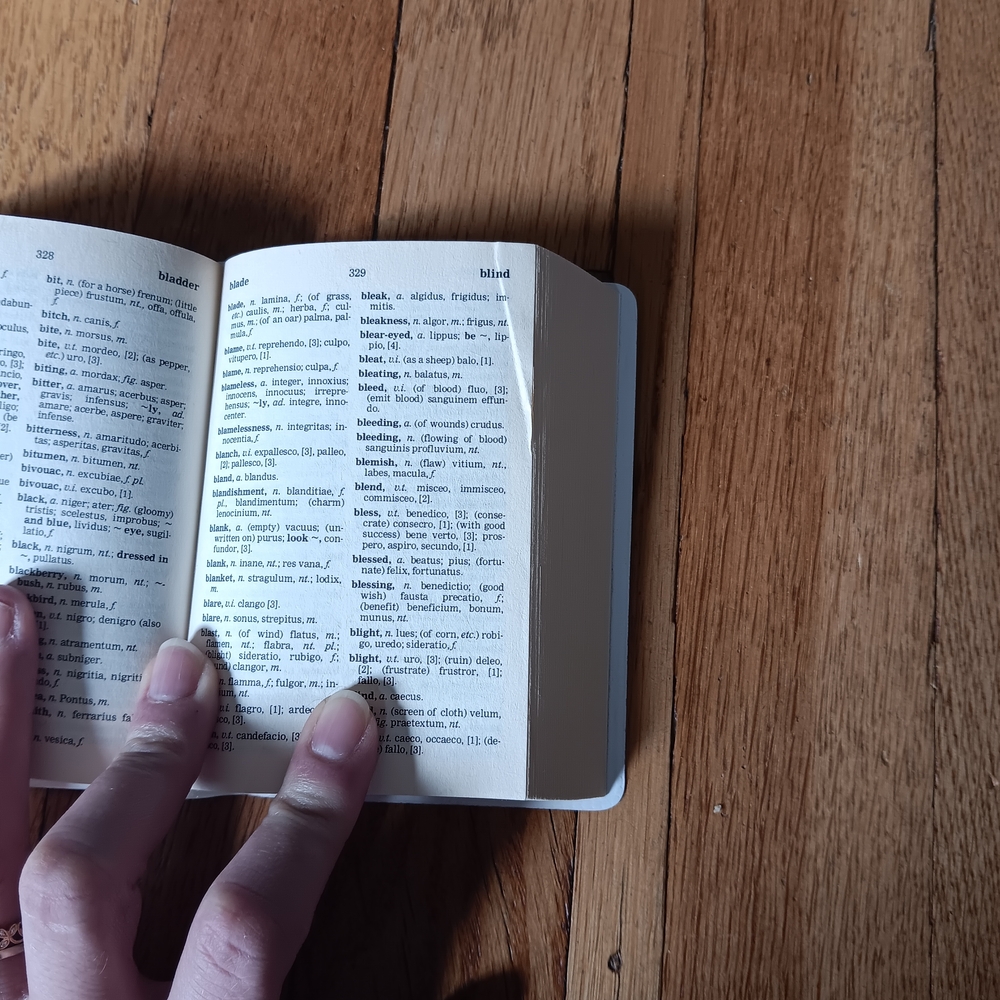 Oxford Latin Minidictionary - Picture 3 of 6